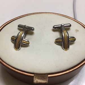 Cufflinks